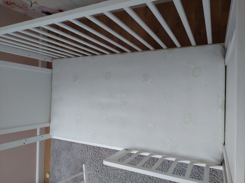 Łóżeczko dziecięce/tapczanik BAJKA 2w1 + materac