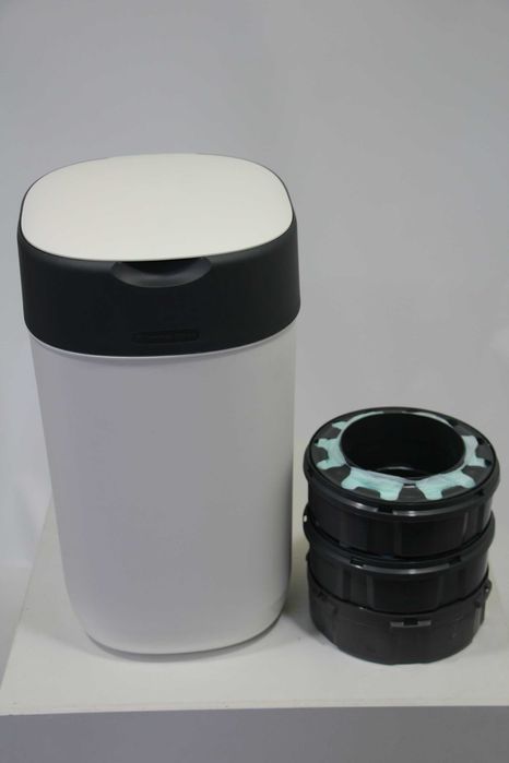 Tommee Tippee kosz na pieluchy Twist and Click + 4szt wkładów