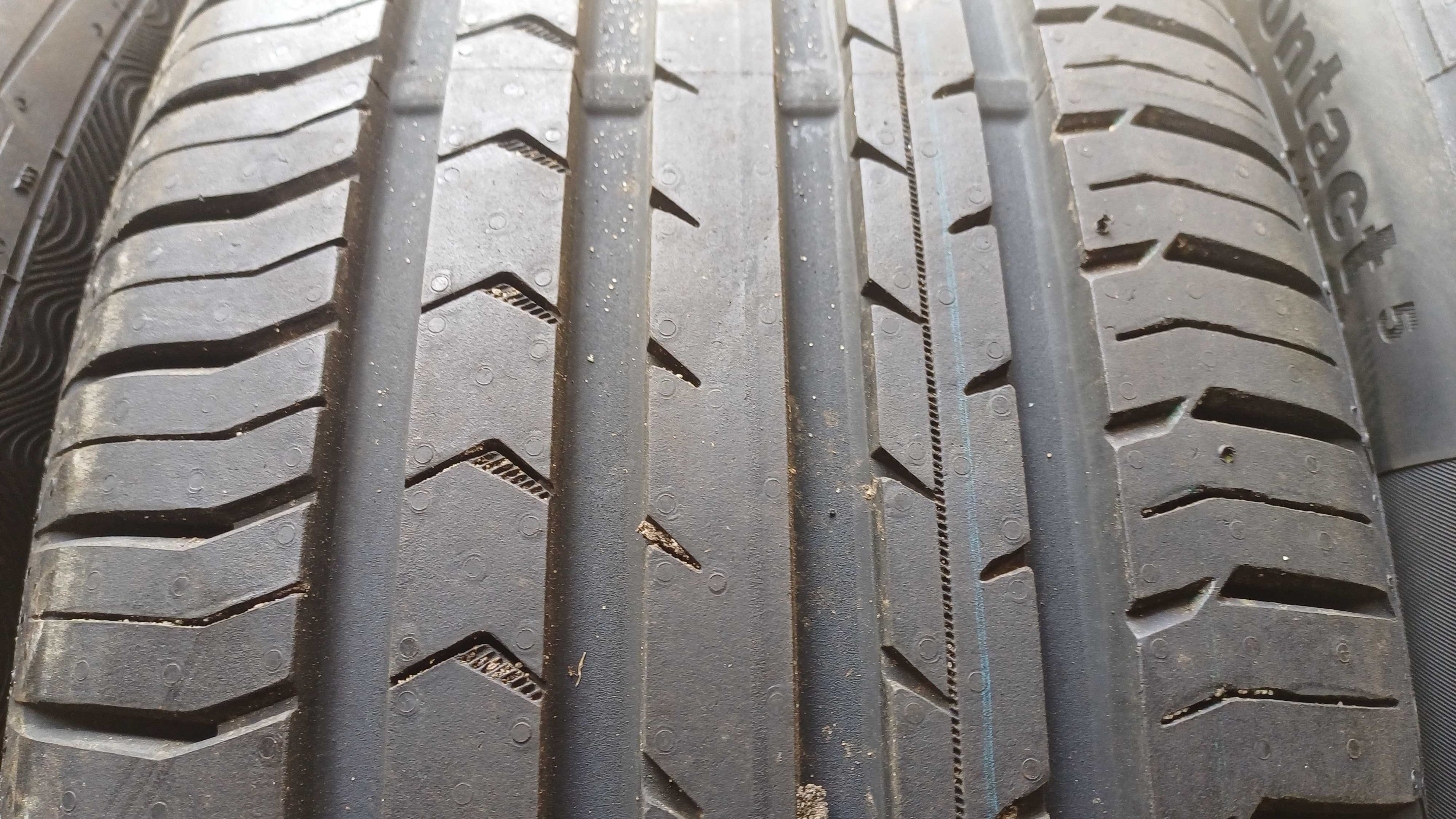 Continental ContiPremiumContact 5 215/55 R17 94W ContiSeal 2023r Demo