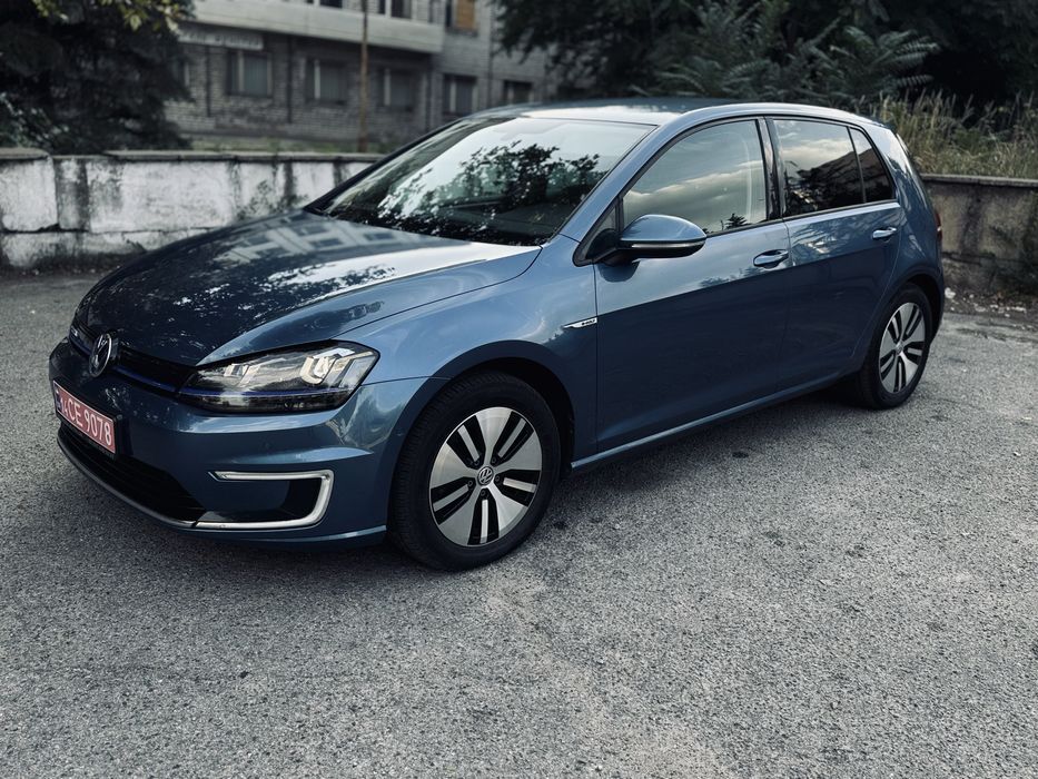 Продам VolksWagen E-Golf