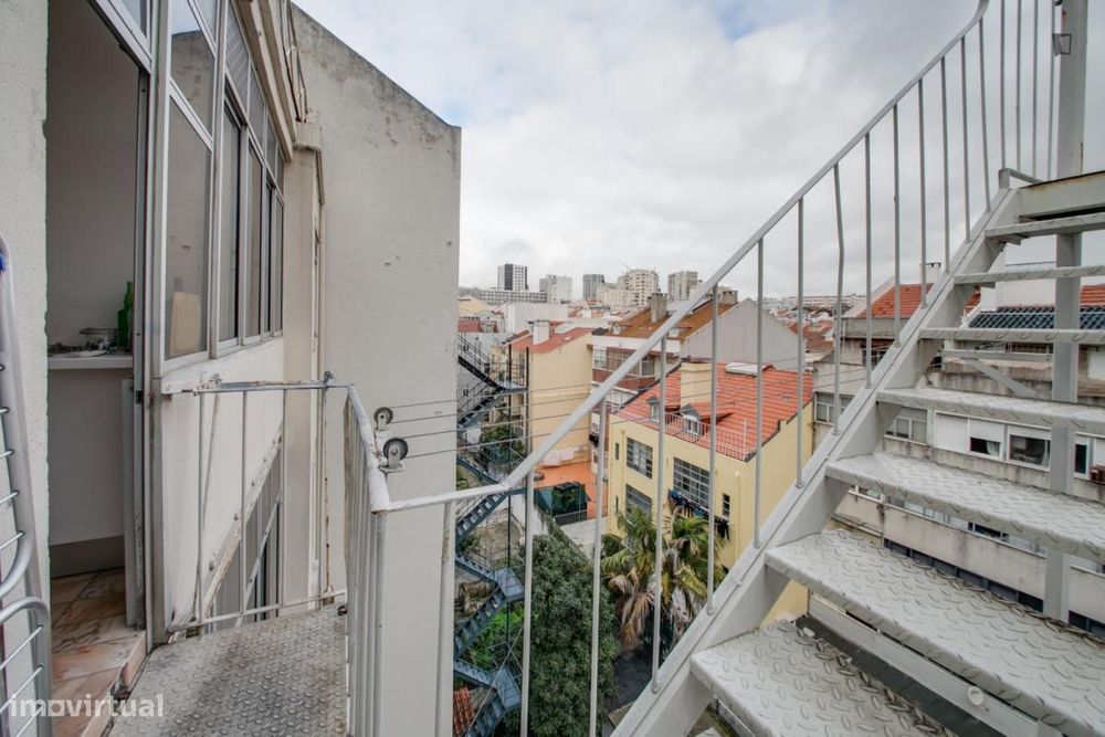 Quarto - localizado em Alameda Lisbon
