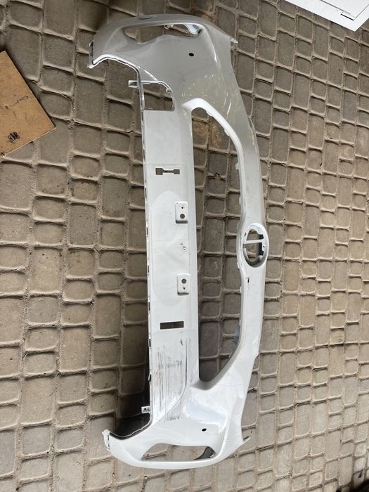 Бампер тойота yaris