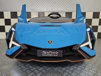 Samochód LAMBORGHINI 4x4 24V 800W Auto Akumulator Elektryczny 2 DZIECI