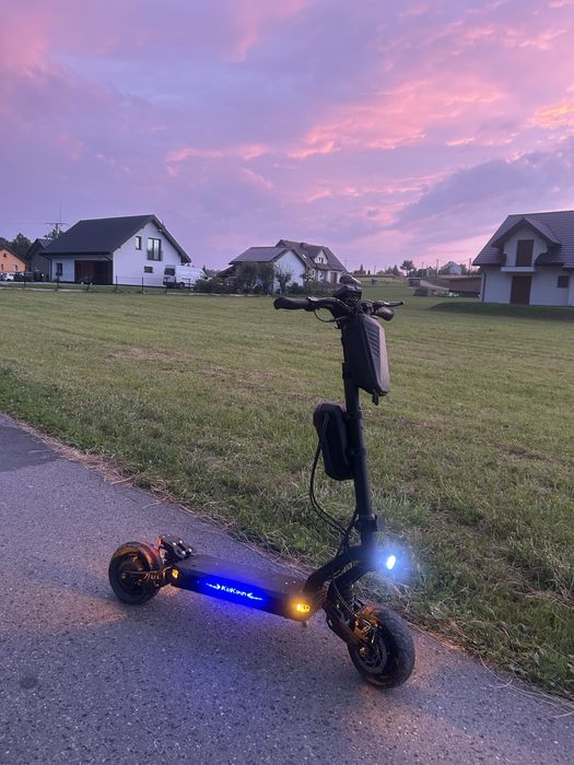 Sprzedam kukirin g2 master hydrauliczne hamulce i dodatkowa bateria.