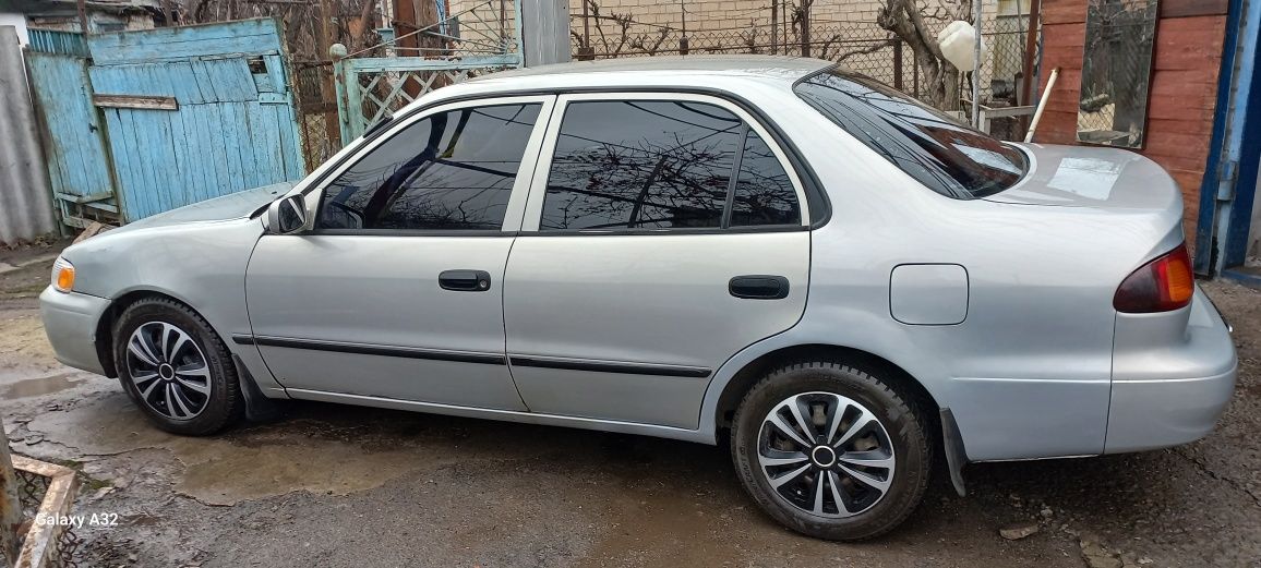 Продам Тойоту Корола 2000 року