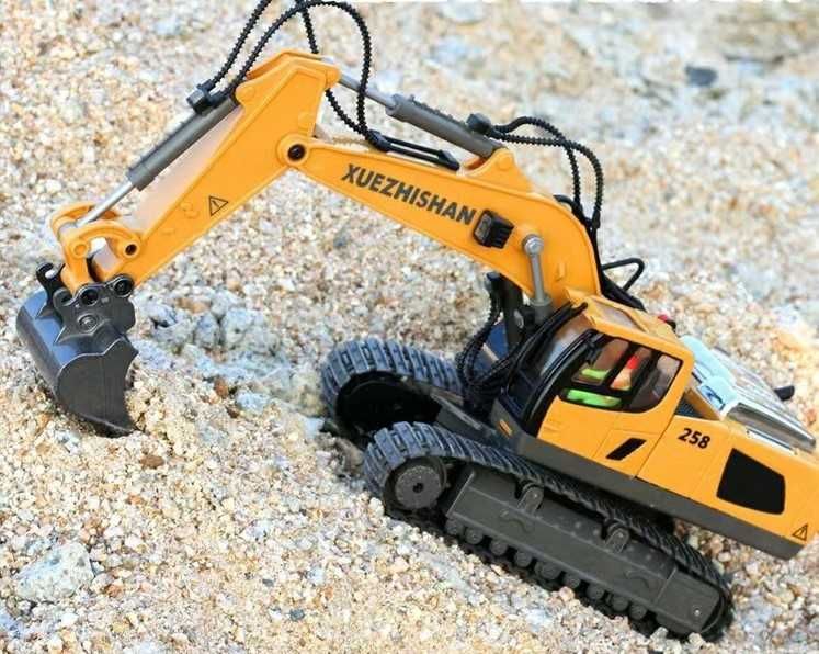 Крутий дитячий екскаватор на радіокеруванні поворотний зі звуком 1:20