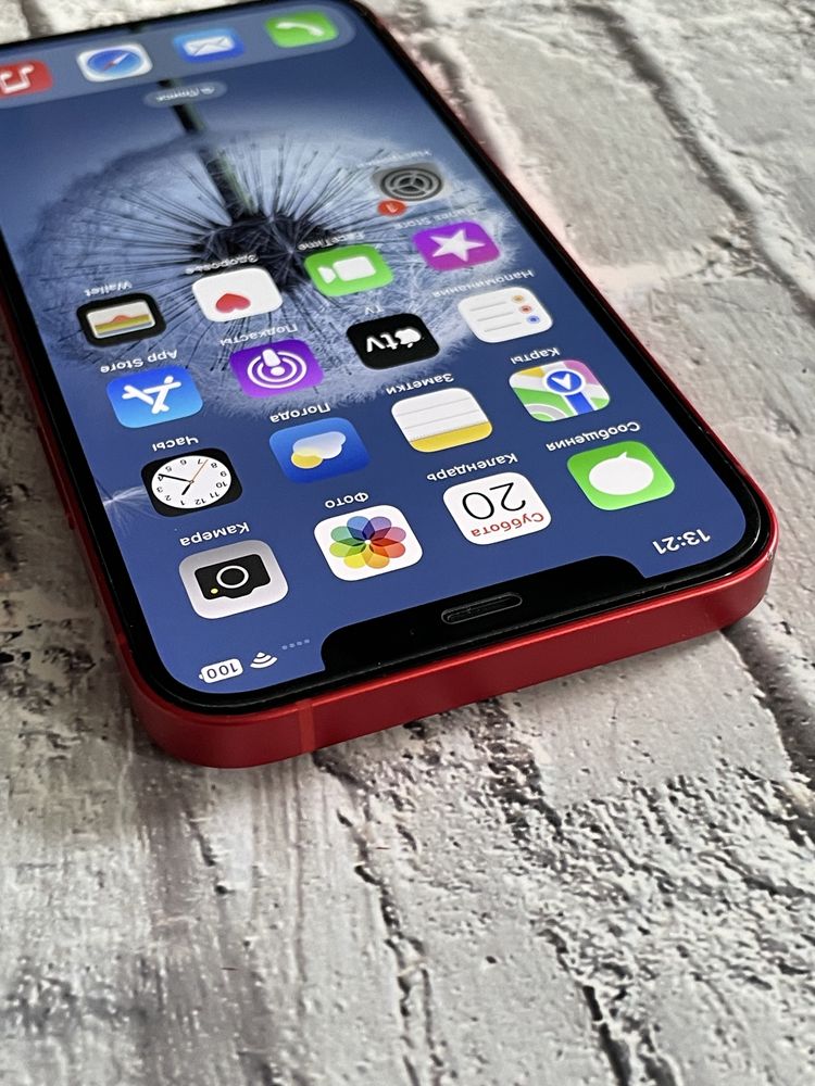 iPhone 12 Product Red Neverlock