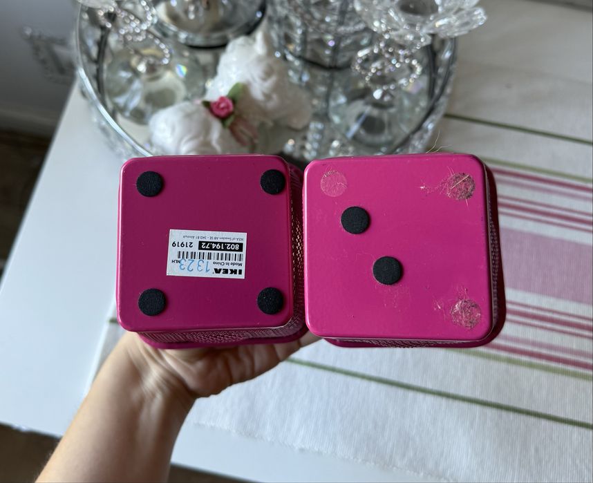 Koszyczki różowe na przybory ikea długopisy koszyk