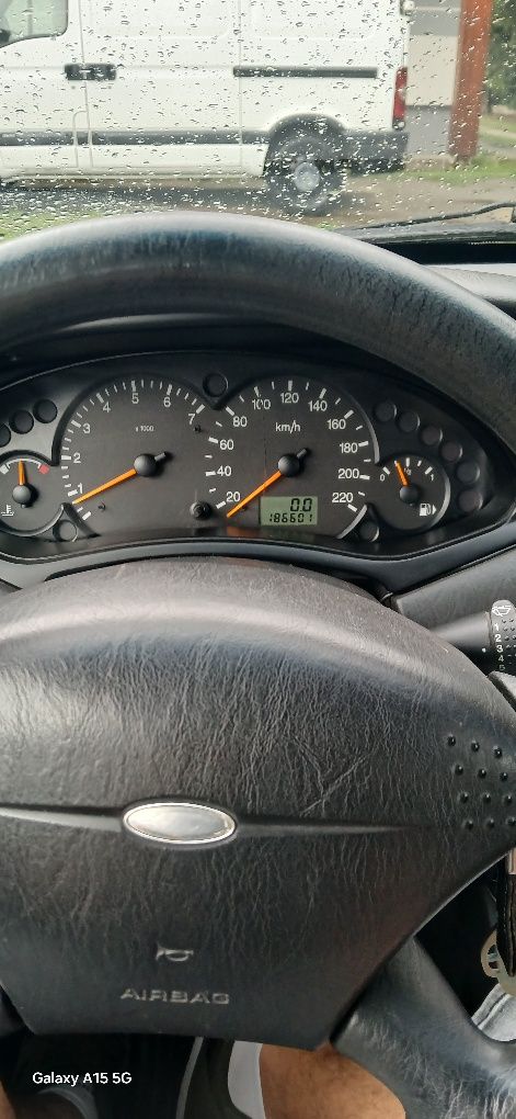 Ford Focus 1.6 16V Zetec-SE 100KM 2001r. Klima,