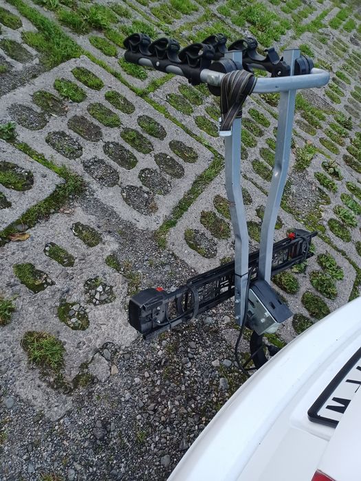 Bagażnik uniwersalny na 3 rowery na hak skladany uchylany made in ital