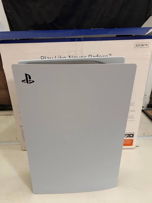 PlayStation 5 (825 ГБ, з дисководом) + 2 джойстика + 5 ігор CFI-1200A