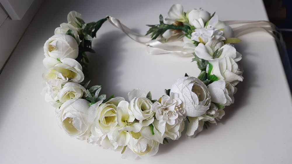 Весільні аксесуари ручної роботи