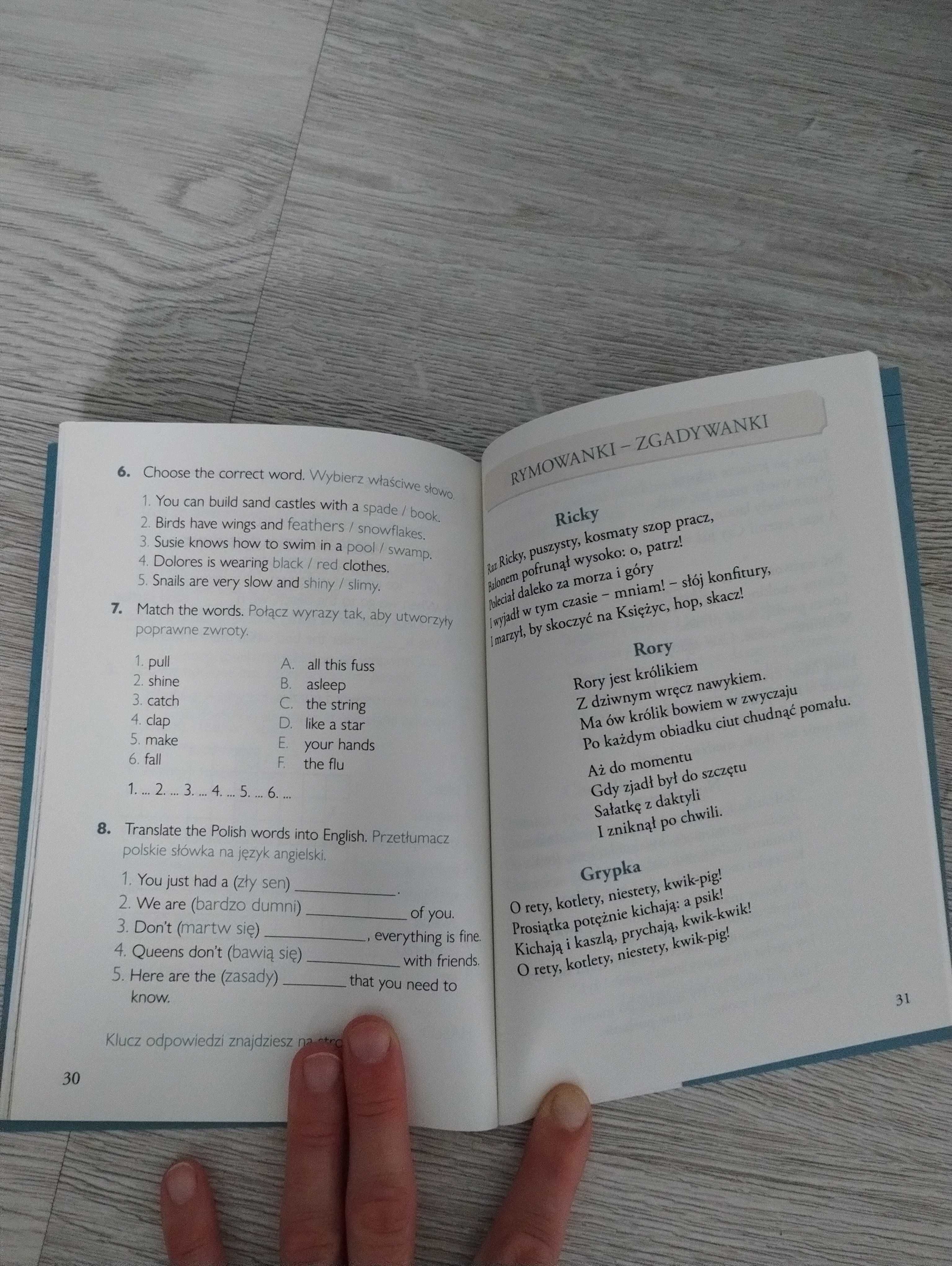 książka "Rhymes and Riddles. Rymowanki - zgadywanki " angielskie Nowa