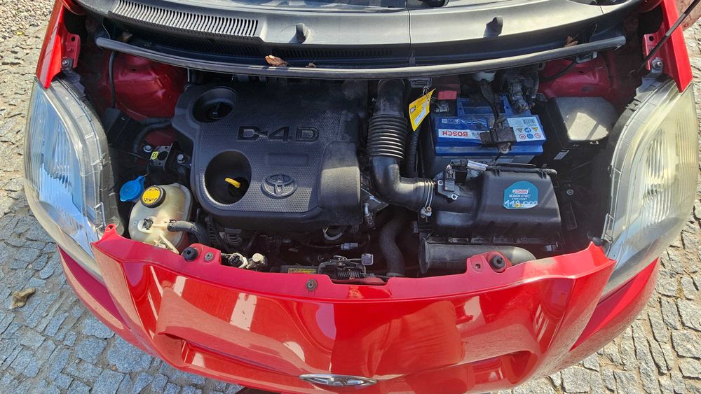 Toyota yaris II 2011
