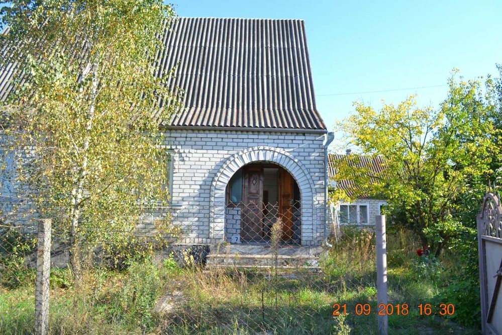 Продам будинок в СМТ Першотравенськ, в Баранівському районі.