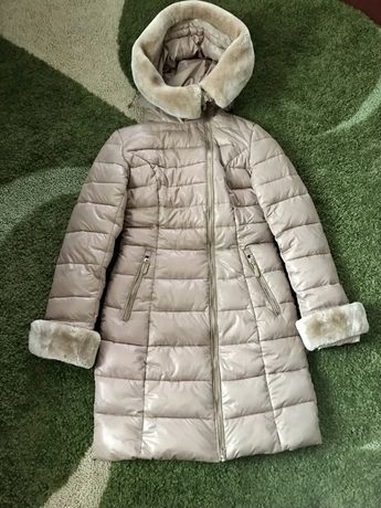 Жіноча зимова куртка/пуховик розмір S