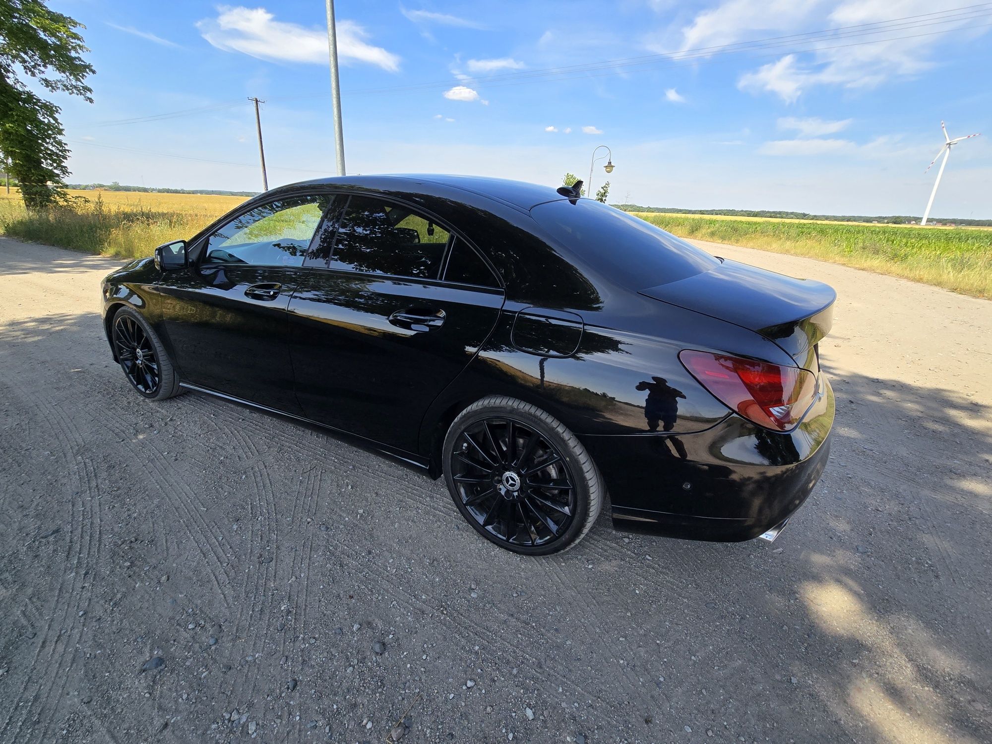 Mercedes CLA 180 polski salon