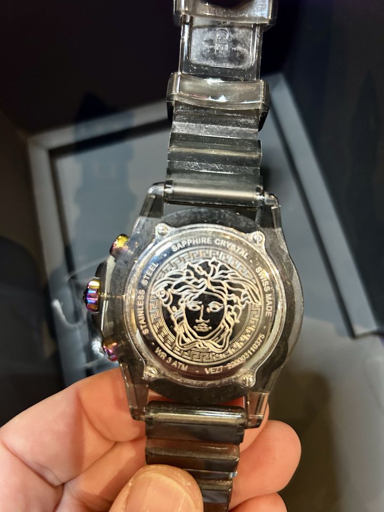 Zegarek Versace Icon Active VEZ701022