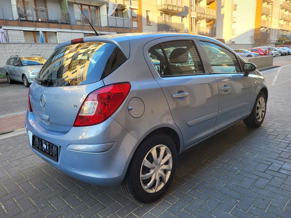 Opel Corsa 1.4 klima 108 tys przebieg.Autozarejestrowane