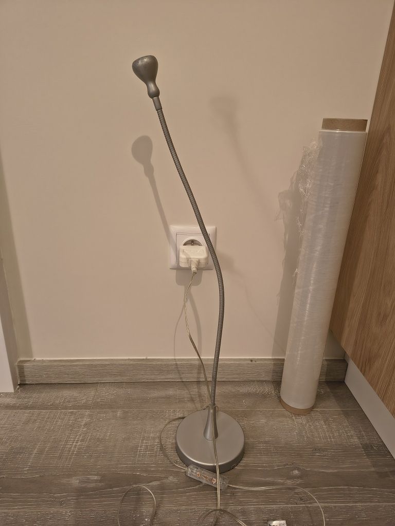 Lampka Ikea srebrna