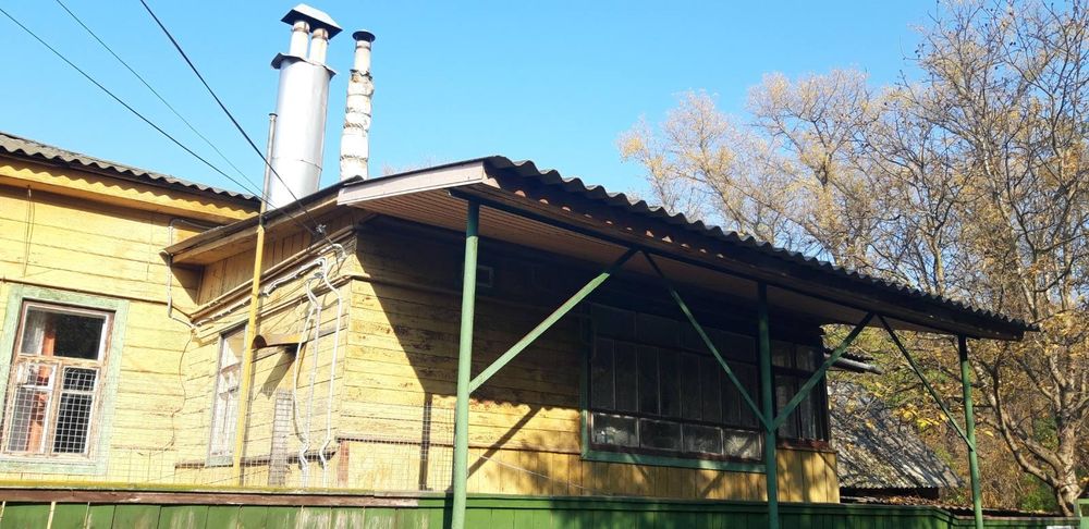 Продаж частини будинку з окремим входом.