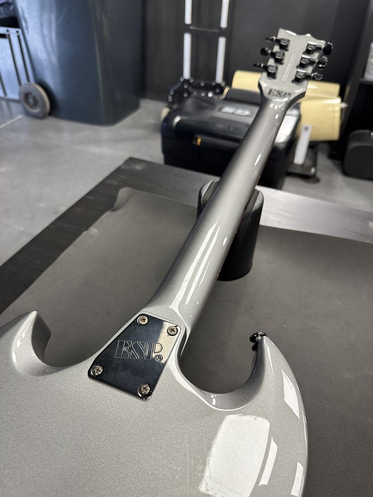 ESP LTD Viper-50 Custom EMG 81/85