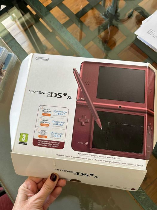 Caixa Nintendo DS XL bordeaux - para coleccionadores