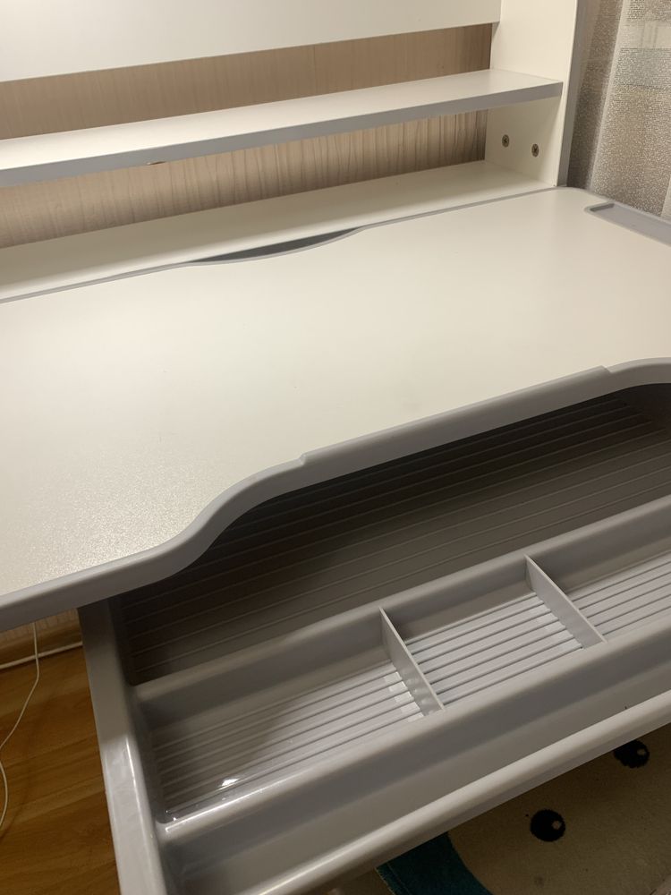 продам парту со стулом Evo-kids BD-10