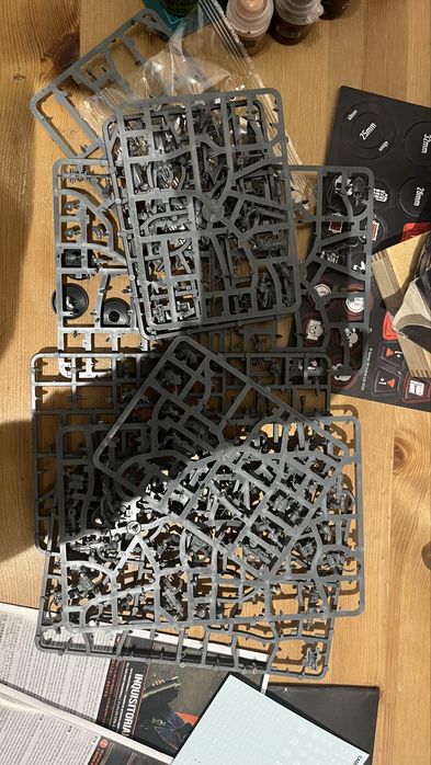 Kill Team Inquisitorial Agents + Kasrkin