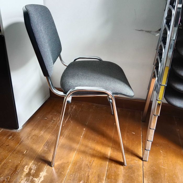 Krzesła biurowe konferencyjne Nowy Styl 21 sztuk