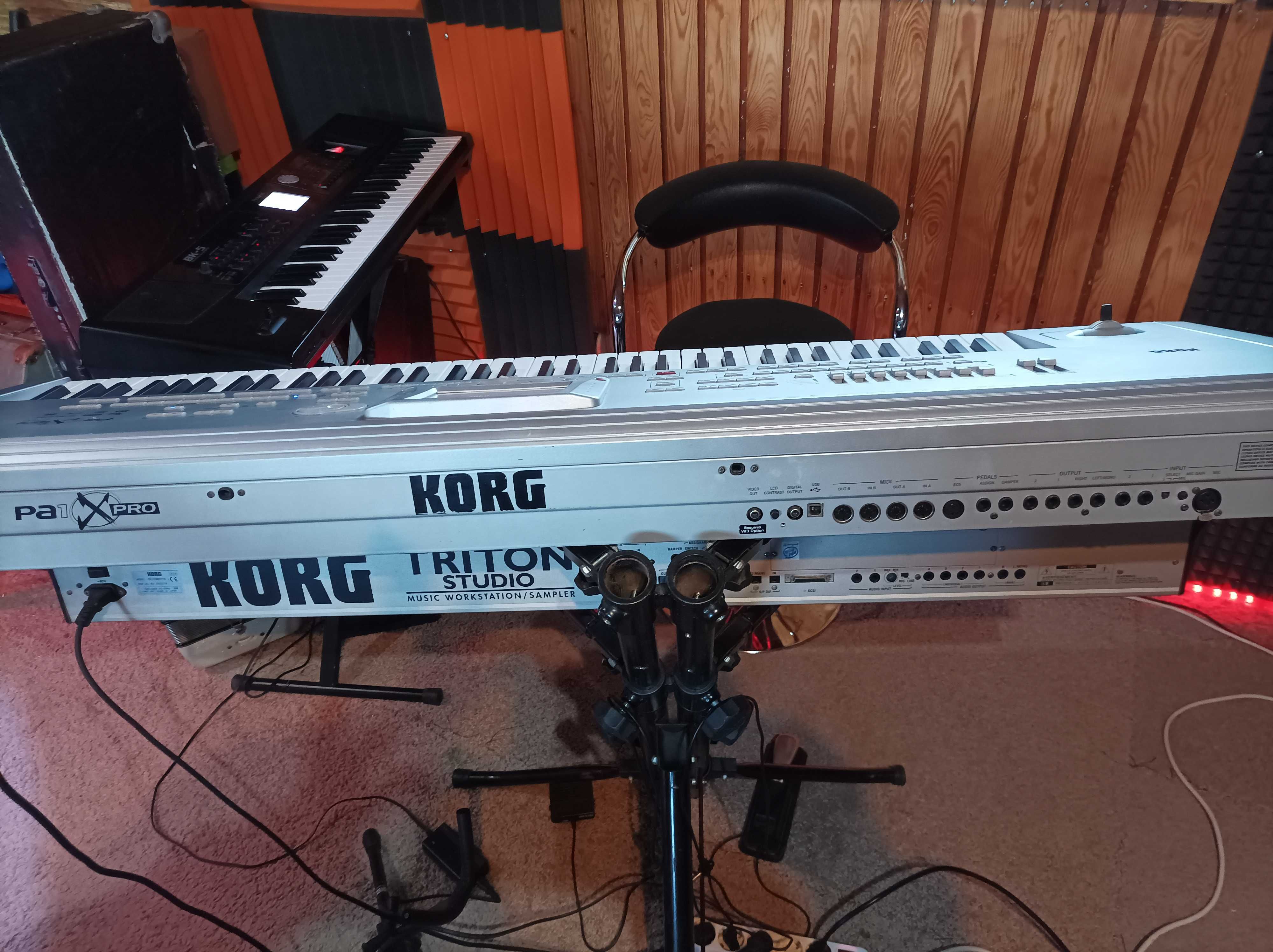 Sprzedam keyboard Korg Pa1x