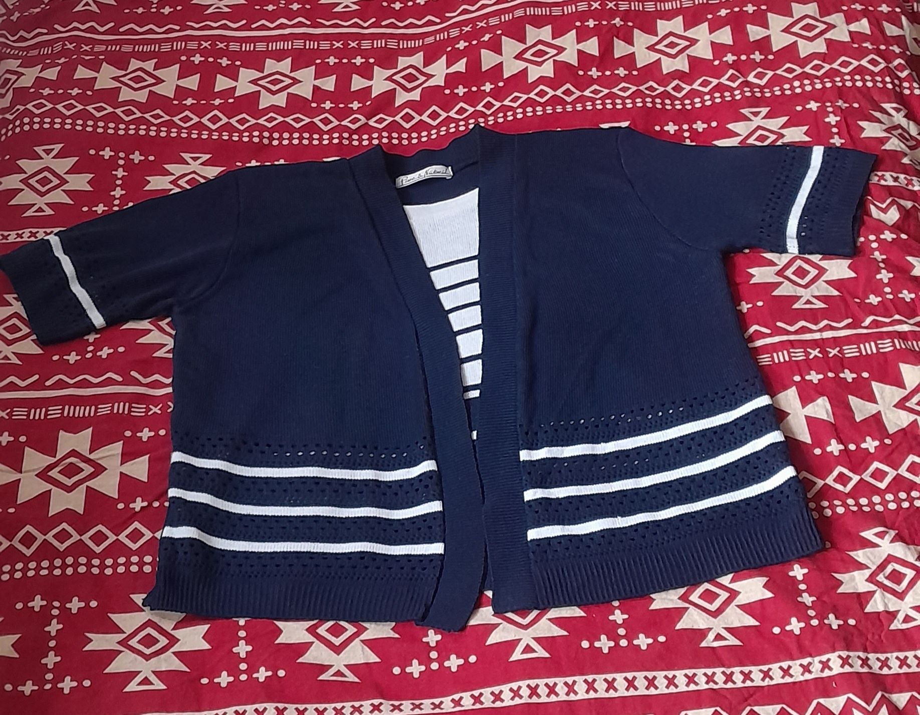 Damski sweter w paski