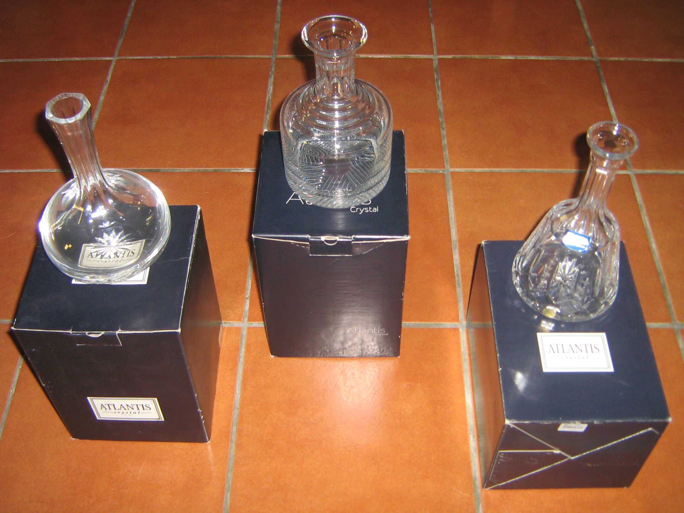 Três Garrafas Atlantis Cristal, novas - modelos de coleção