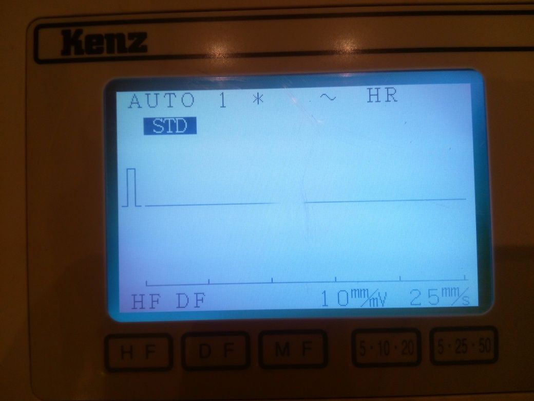 Elektrokardiograf Kenz ECG-107 aparat EKG