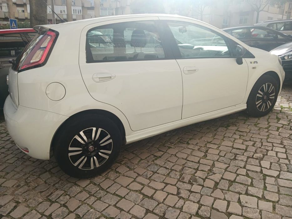 Fiat Punto 1.2 8v 69cv Young 5p