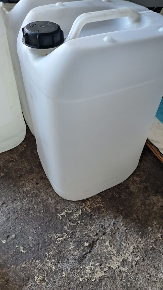 Bańki Kanistry 25L. Większą ilość