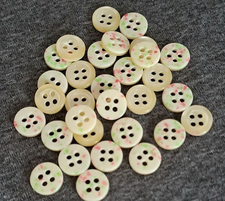 100 botões novos 1cm diametro
