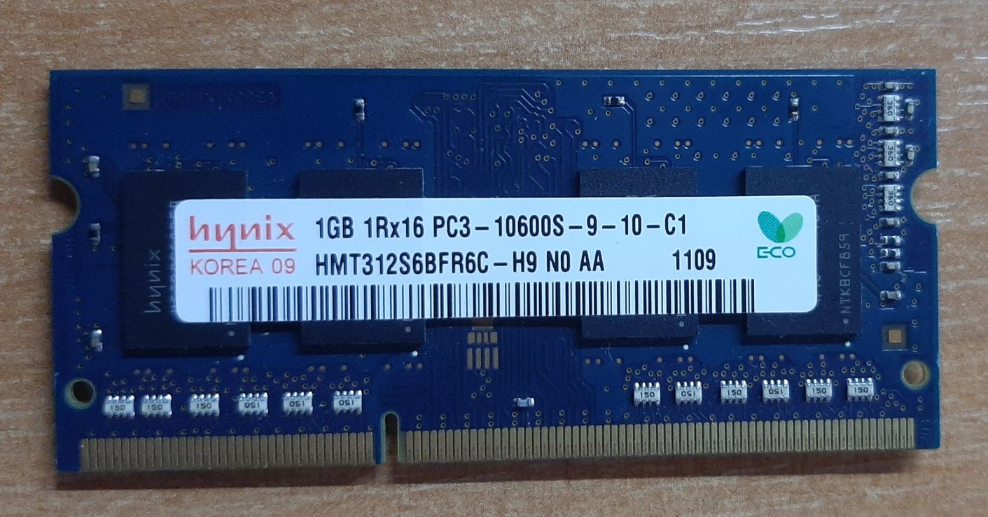 Оперативная память DDR3 2GB и 1GB