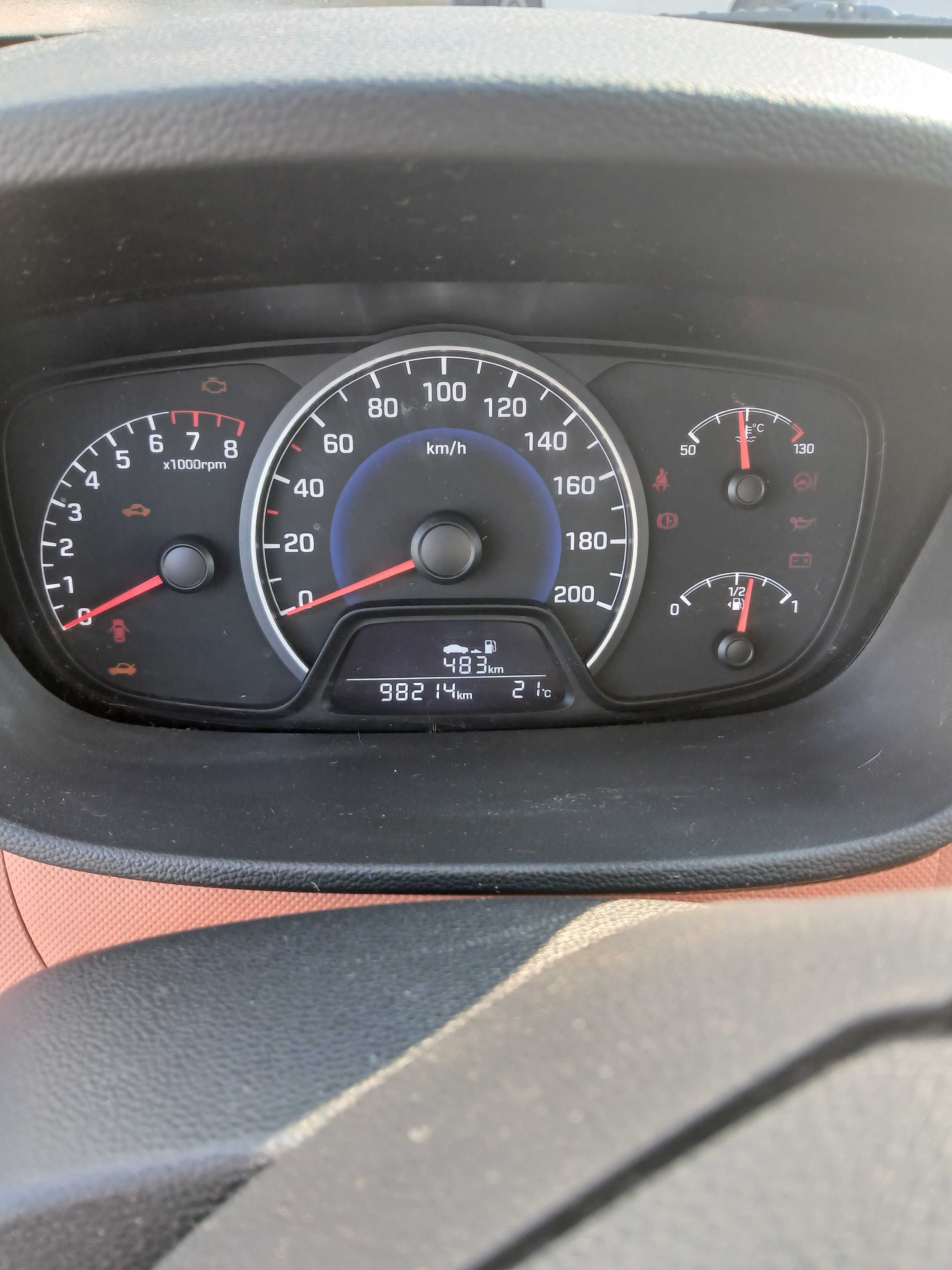 Hyundai i10 1.0 Gasolina 2014 - Bluetooth, Bancos Aquecidos,