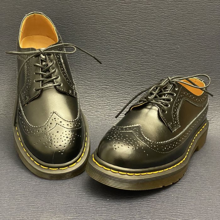 Półbuty skórzanemokasyny smooth oxfordki derby Dr Martin unisex
