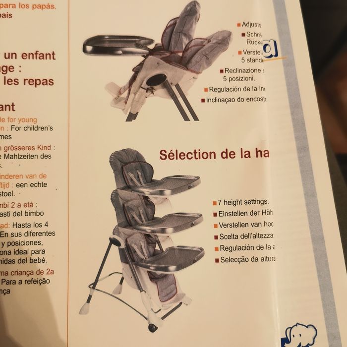 Krzesełko dziecięce do karmienia i zabawy