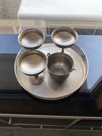 Conjunto de copos banhados a prata vintage