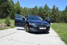 Skoda Superb 4x4 kombi panorama automat