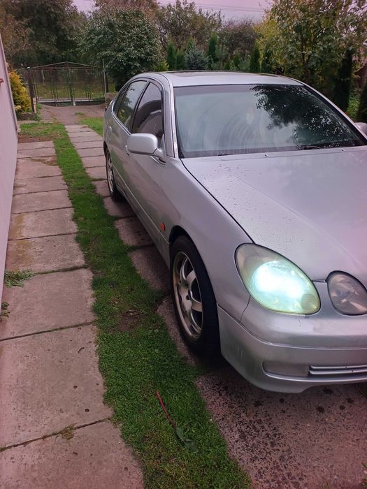 Продам лексус GS300