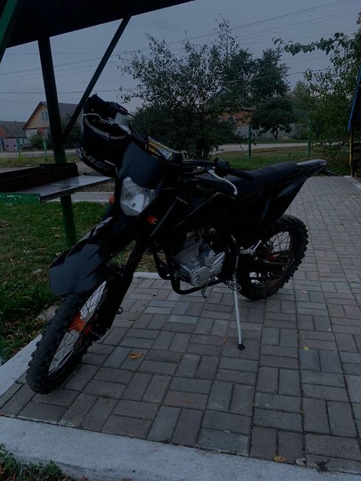 Продам мотоцикл кови старт 250 очень срочно бо уезжаю за границу