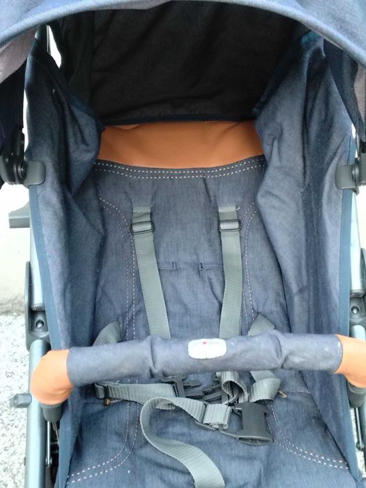 Só hoje 15€ Carrinho de bebe Chicco em inox