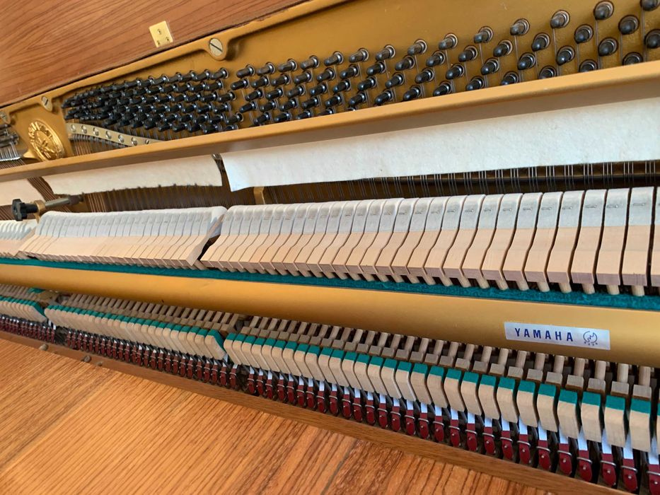 Pianino analogowe Yamaha (lata 1970te) - stan bardzo dobry