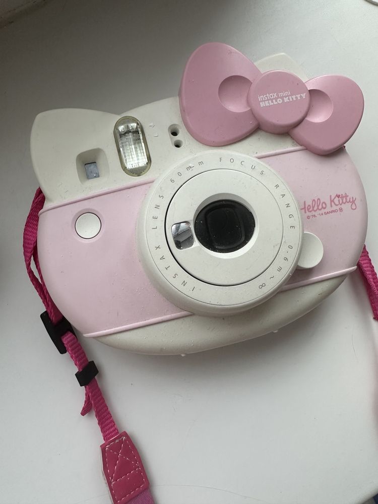 Sanrio Hello kitty Fujifilm Instax Mini 10 Instant Film Camera