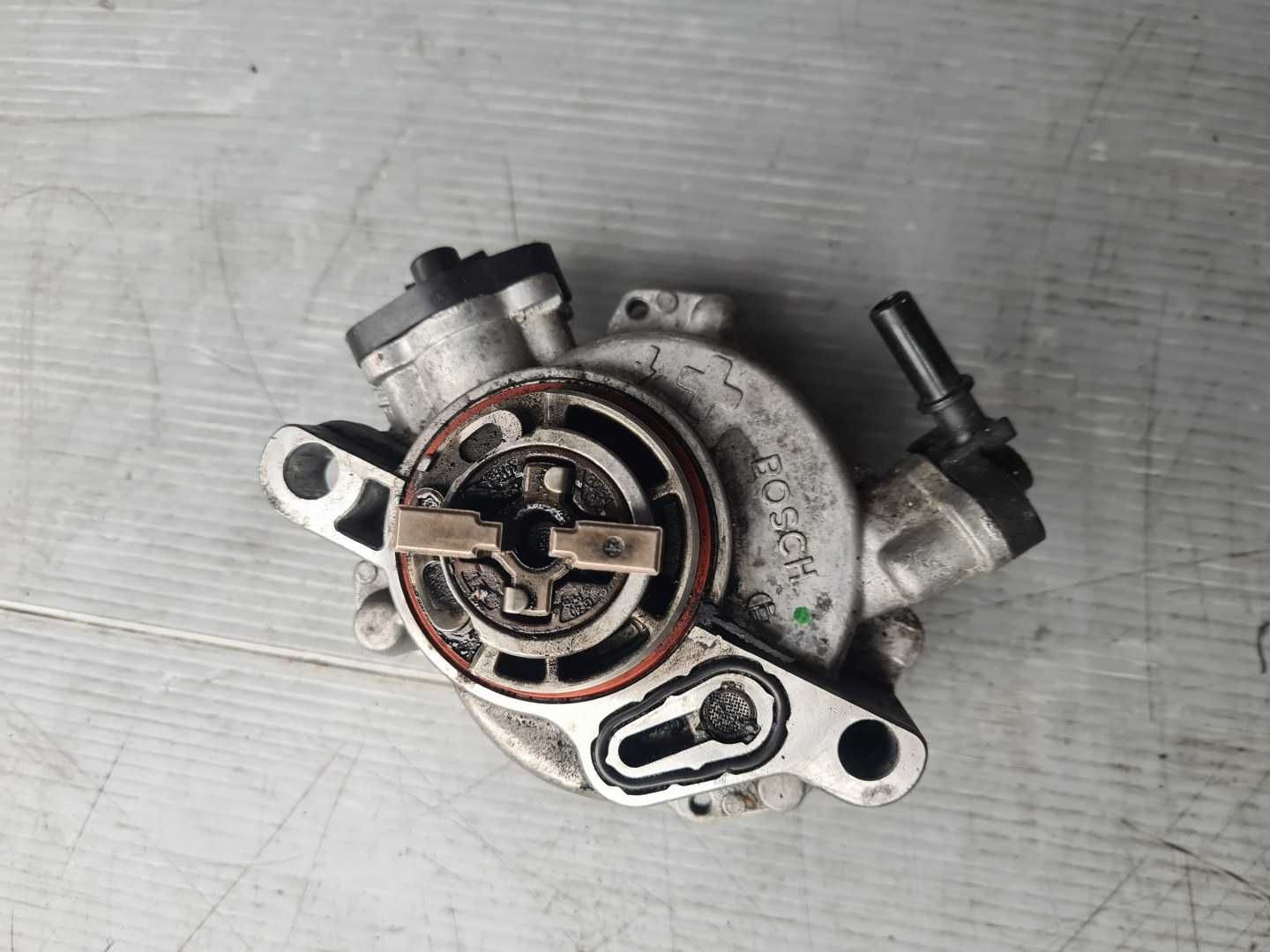 Pompa Vacum 1.6HDI E-HDI Ford Peugeot Citroen Toyota Opel 98040_21880