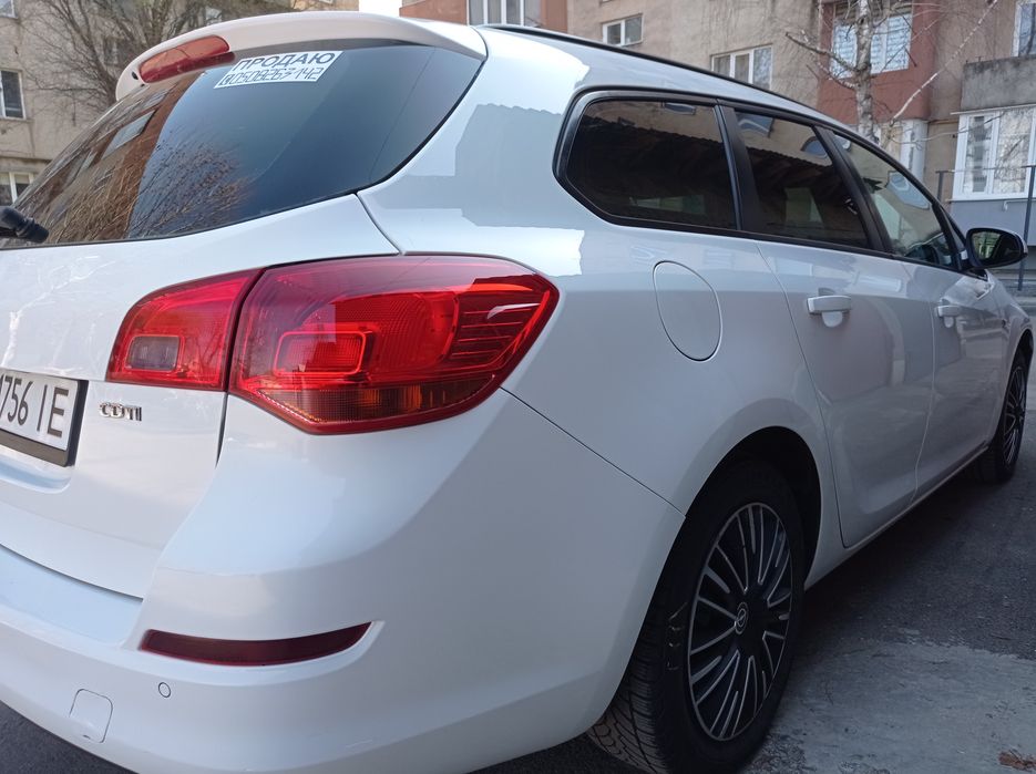 Opel Astra j 2011р. 1.7 Diesel